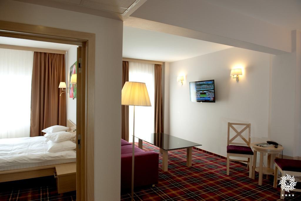 Hotel Leon & Spa Arad Camera foto